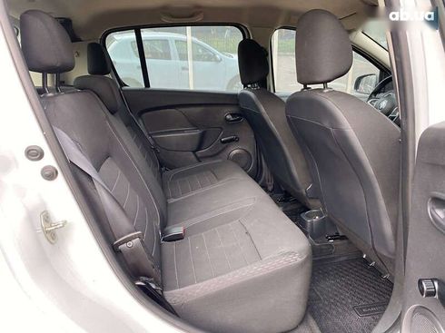 Renault Sandero 2021 - фото 13