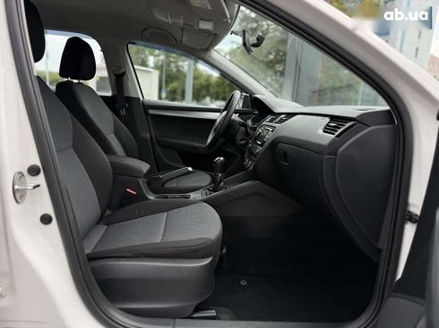 Skoda Octavia 2016 - фото 11