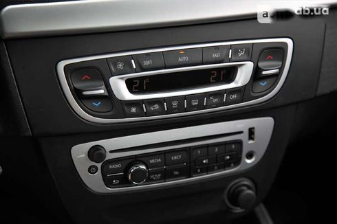 Renault Fluence 2015 - фото 13