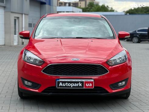 Ford Focus 2016 красный - фото 4