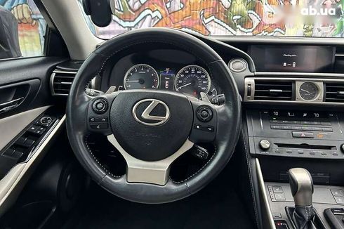 Lexus IS 2015 - фото 14