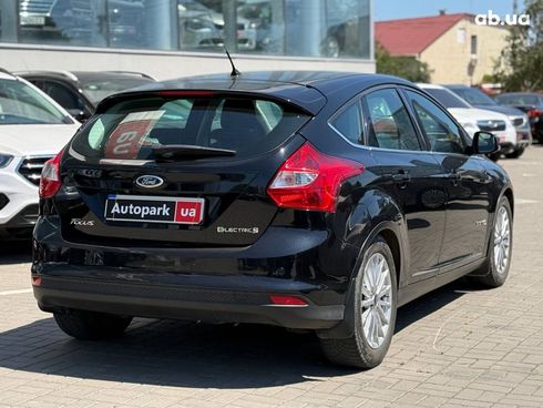 Ford Focus 2013 черный - фото 6