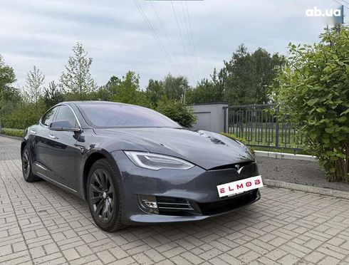 Tesla Model S 2019 - фото 7