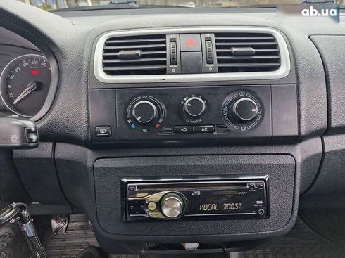 Skoda Fabia 2008 - фото 22