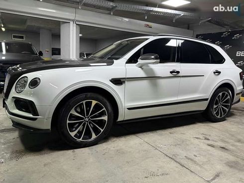 Bentley Bentayga 2018 - фото 18