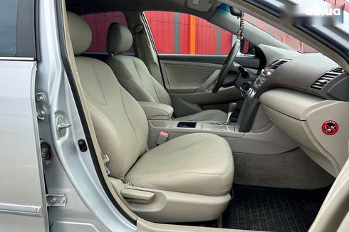 Toyota Camry 2008 - фото 12