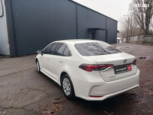 Toyota Corolla 2020 белый - фото 7