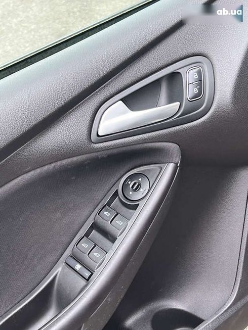 Ford Focus 2018 - фото 18