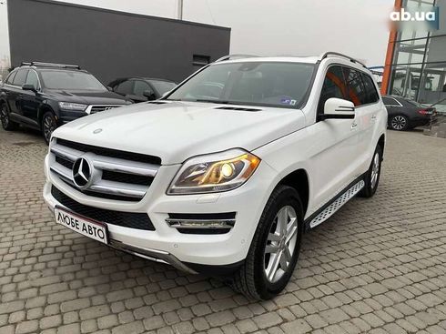 Mercedes-Benz GL-Класс 2015 - фото 3