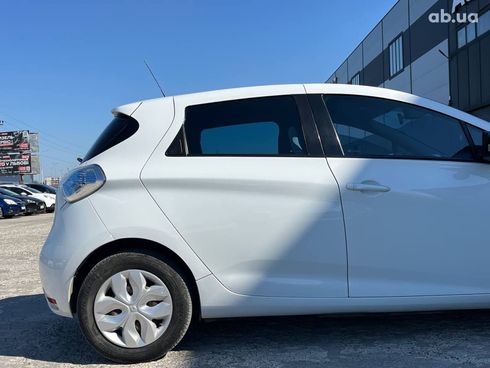 Renault Zoe 2014 белый - фото 11
