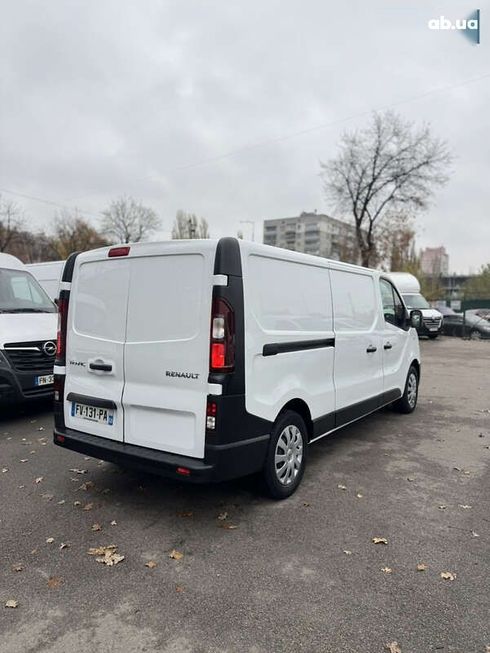 Renault Trafic 2021 - фото 8