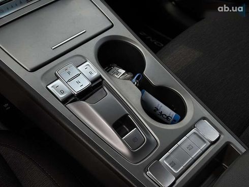 Hyundai Kona Electric 2021 - фото 17