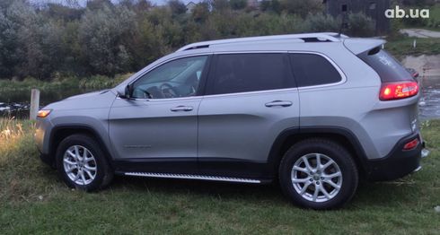 Jeep Cherokee 2017 серый - фото 6