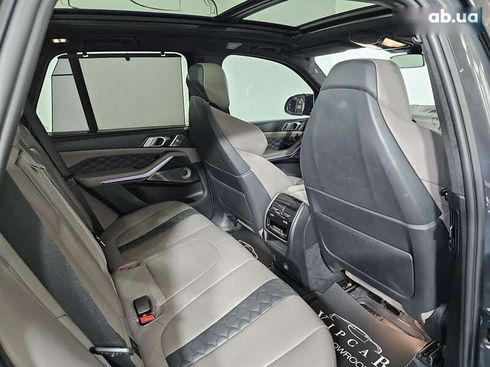 BMW X5 M 2021 - фото 21