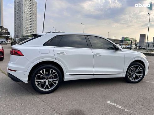 Audi Q8 2023 - фото 10