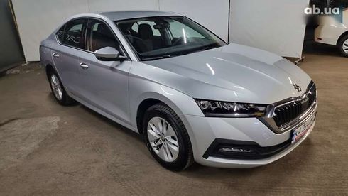 Skoda Octavia 2023 - фото 6