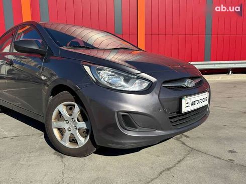 Hyundai Accent 2014 - фото 2