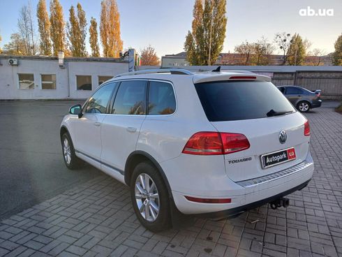 Volkswagen Touareg 2014 белый - фото 14