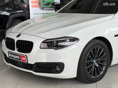 BMW 5 серия 2016 белый - фото 7