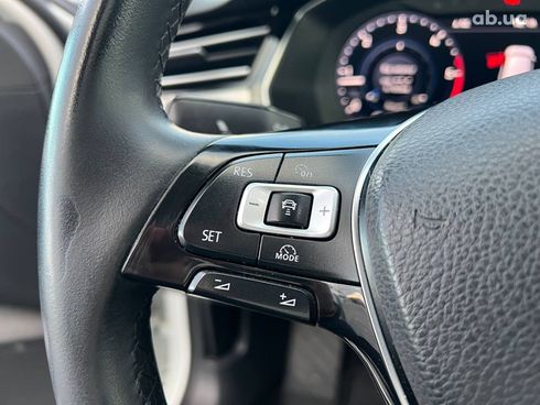 Volkswagen Passat 2016 белый - фото 24