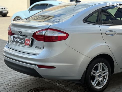 Ford Fiesta 2019 серый - фото 5