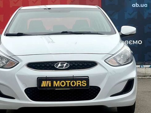 Hyundai Accent 2019 - фото 16