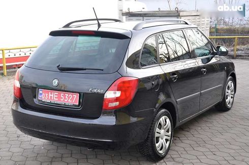 Skoda Fabia 2012 - фото 7