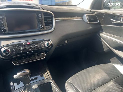 Kia Sorento 2015 серый - фото 28