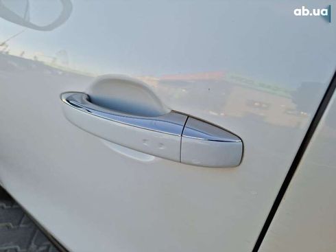 Renault Scenic 2019 - фото 14