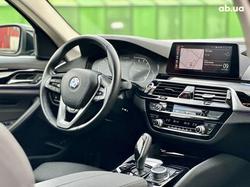 BMW 5 серия 2020 черный - фото 13