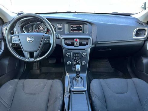Volvo V40 2013 - фото 25