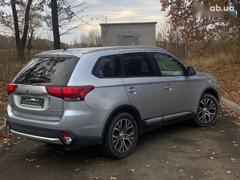 Mitsubishi Outlander 2015 - фото 6