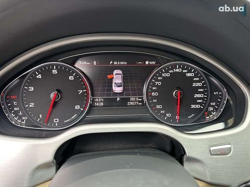 Audi A8 2011 - фото 16