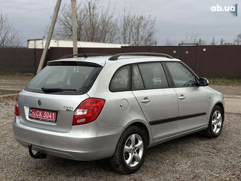 Skoda Fabia 2008 - фото 18