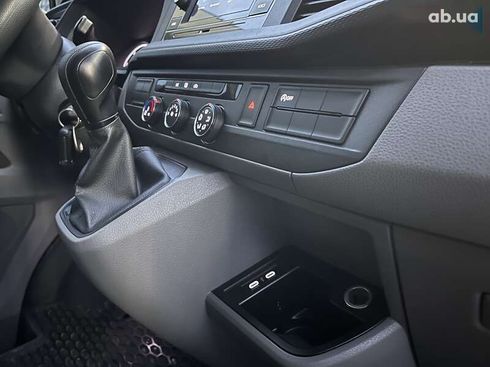 Volkswagen Transporter 2022 - фото 28