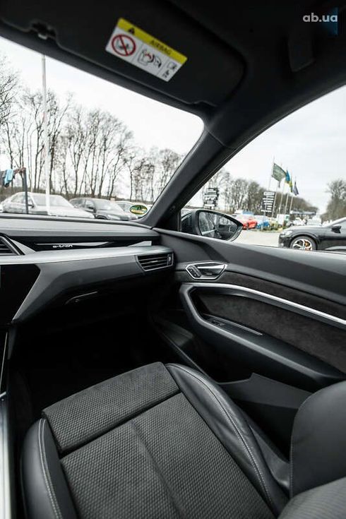 Audi E-Tron 2021 - фото 25