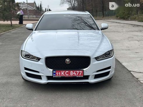 Jaguar XE 2016 - фото 2