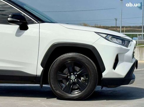 Toyota RAV4 2019 - фото 9