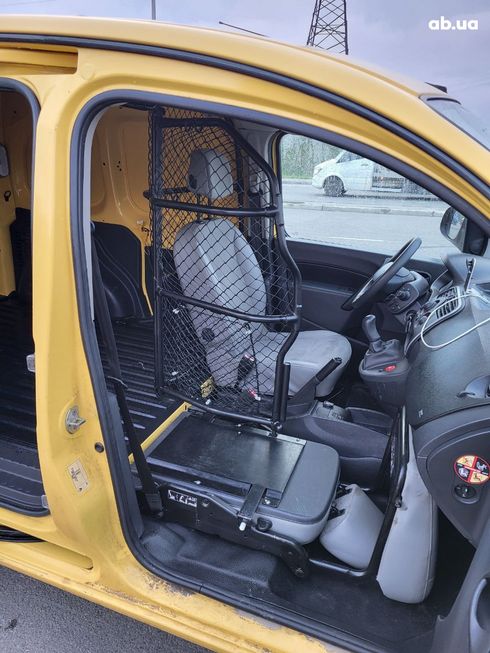 Renault Kangoo 2018 желтый - фото 9