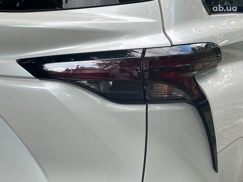 Toyota Sienna 2023 белый - фото 42