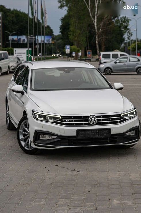 Volkswagen Passat 2020 - фото 11