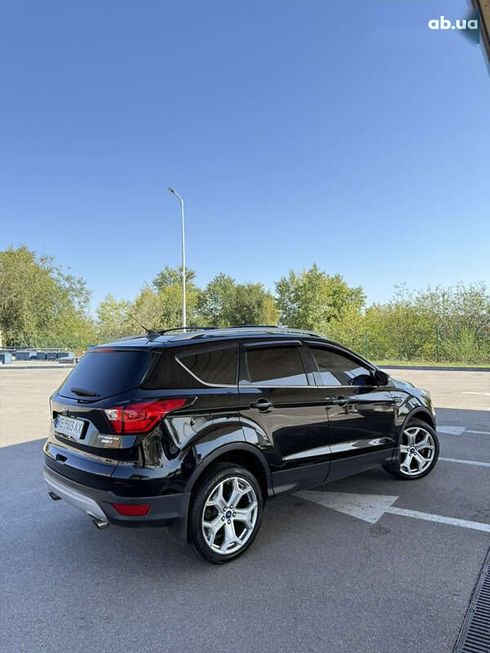 Ford Escape 2019 - фото 7