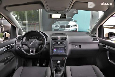 Volkswagen Touran 2011 - фото 10