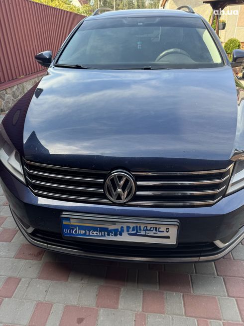 Volkswagen Passat 2015 синий - фото 3