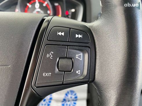 Volvo V60 2018 - фото 15