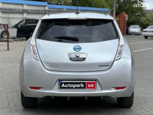 Nissan Leaf 2012 серый - фото 6