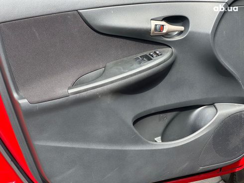 Toyota Corolla 2009 красный - фото 21