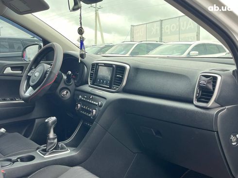 Kia Sportage 2018 белый - фото 29
