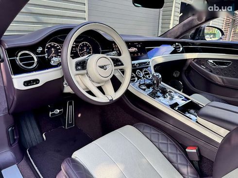 Bentley Continental GT 2022 - фото 19