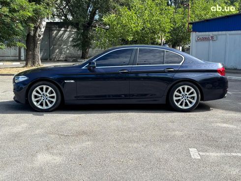 BMW 5 серия 2016 синий - фото 2